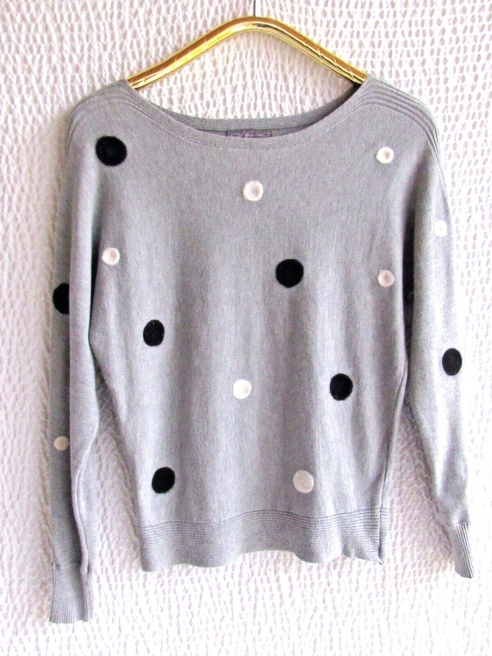 Polka Dot Pullover Sweater Crewel Dots S Gray Ivory Black Soft and comfy